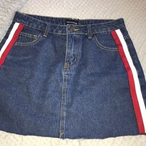 PRETTYLITTLETHING skirt